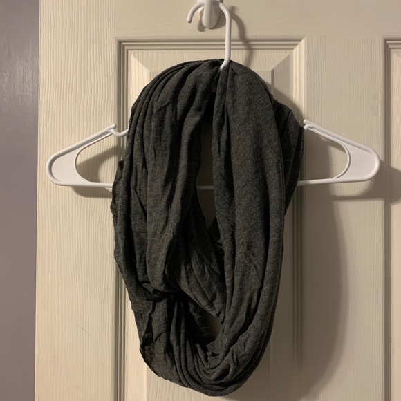 Infinity Scarf - Picture 1 of 1